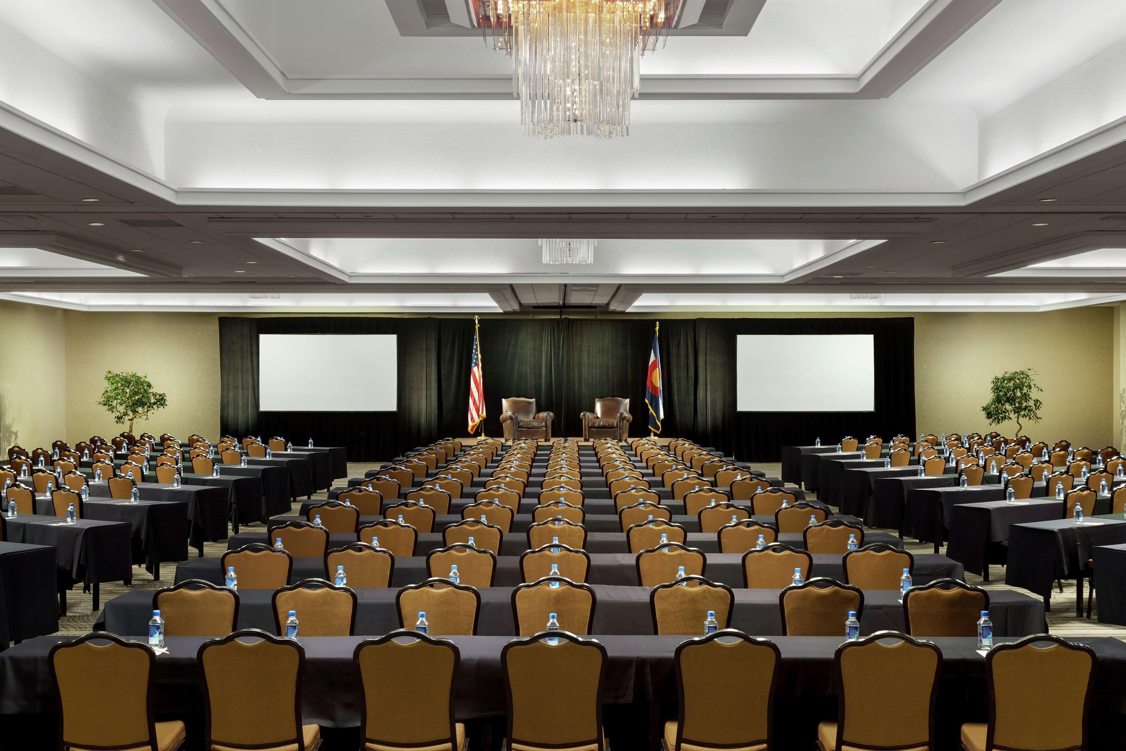 Doubletree By Hilton Colorado Springs Hotell Exteriör bild
