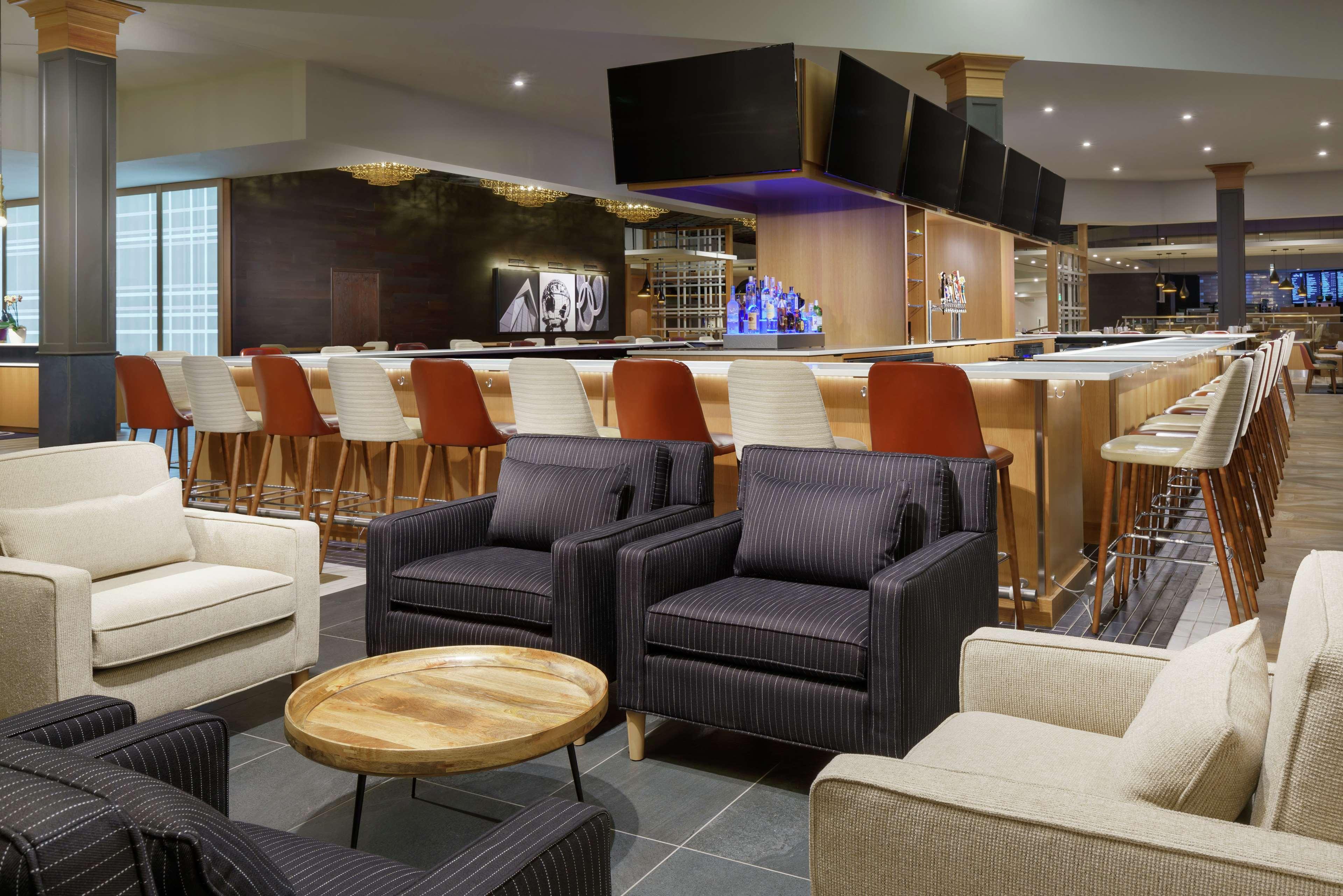Doubletree By Hilton Colorado Springs Hotell Exteriör bild