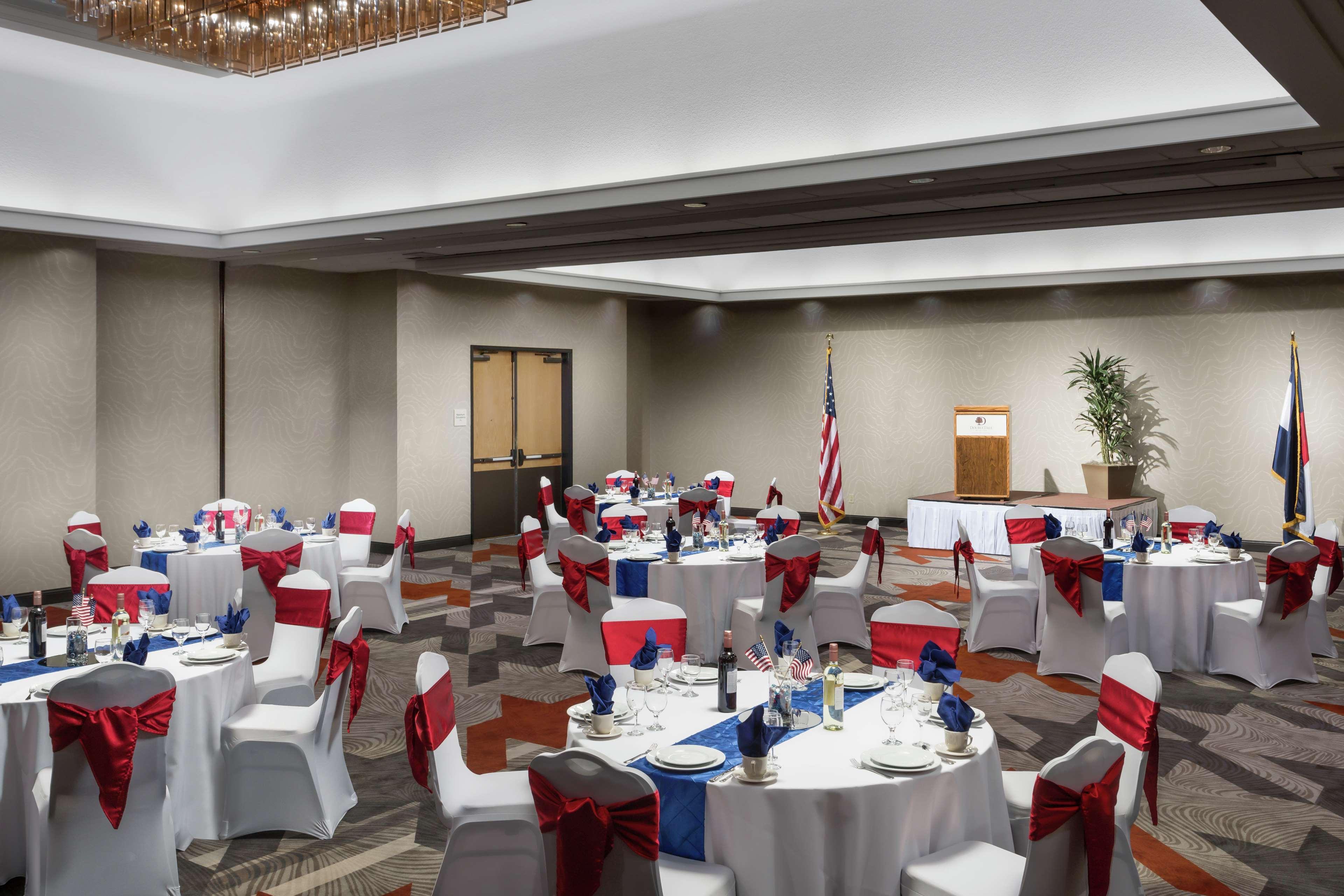 Doubletree By Hilton Colorado Springs Hotell Exteriör bild