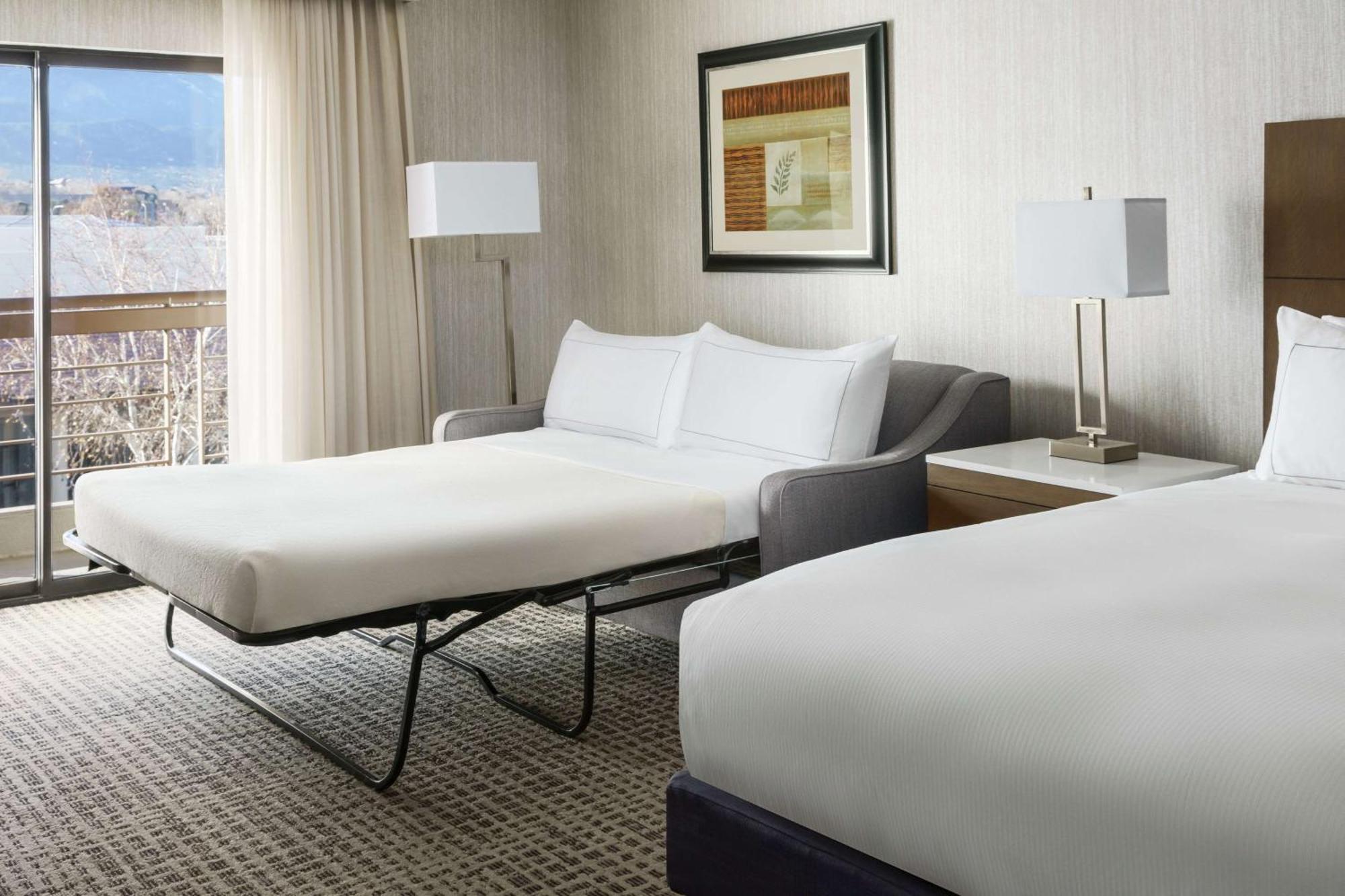 Doubletree By Hilton Colorado Springs Hotell Exteriör bild