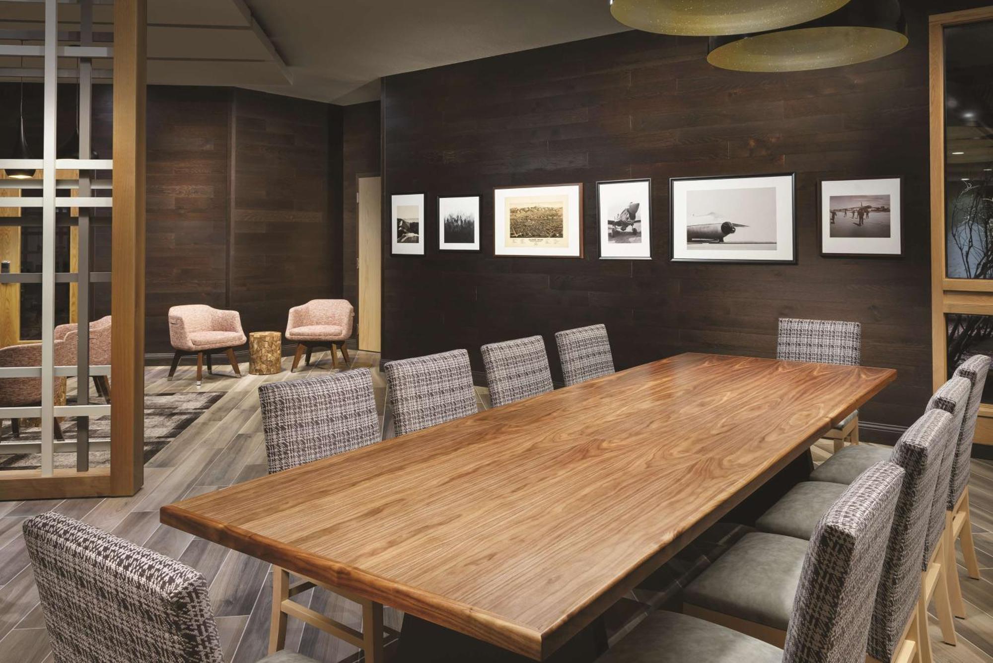 Doubletree By Hilton Colorado Springs Hotell Exteriör bild