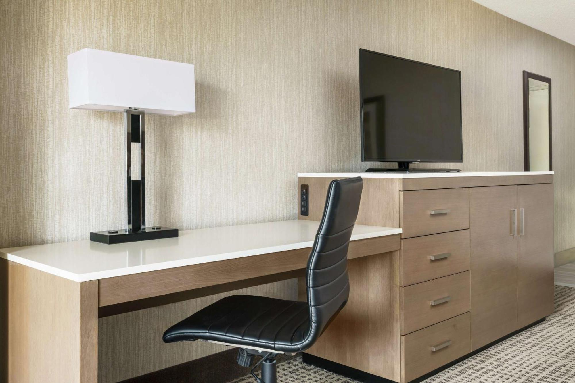 Doubletree By Hilton Colorado Springs Hotell Exteriör bild