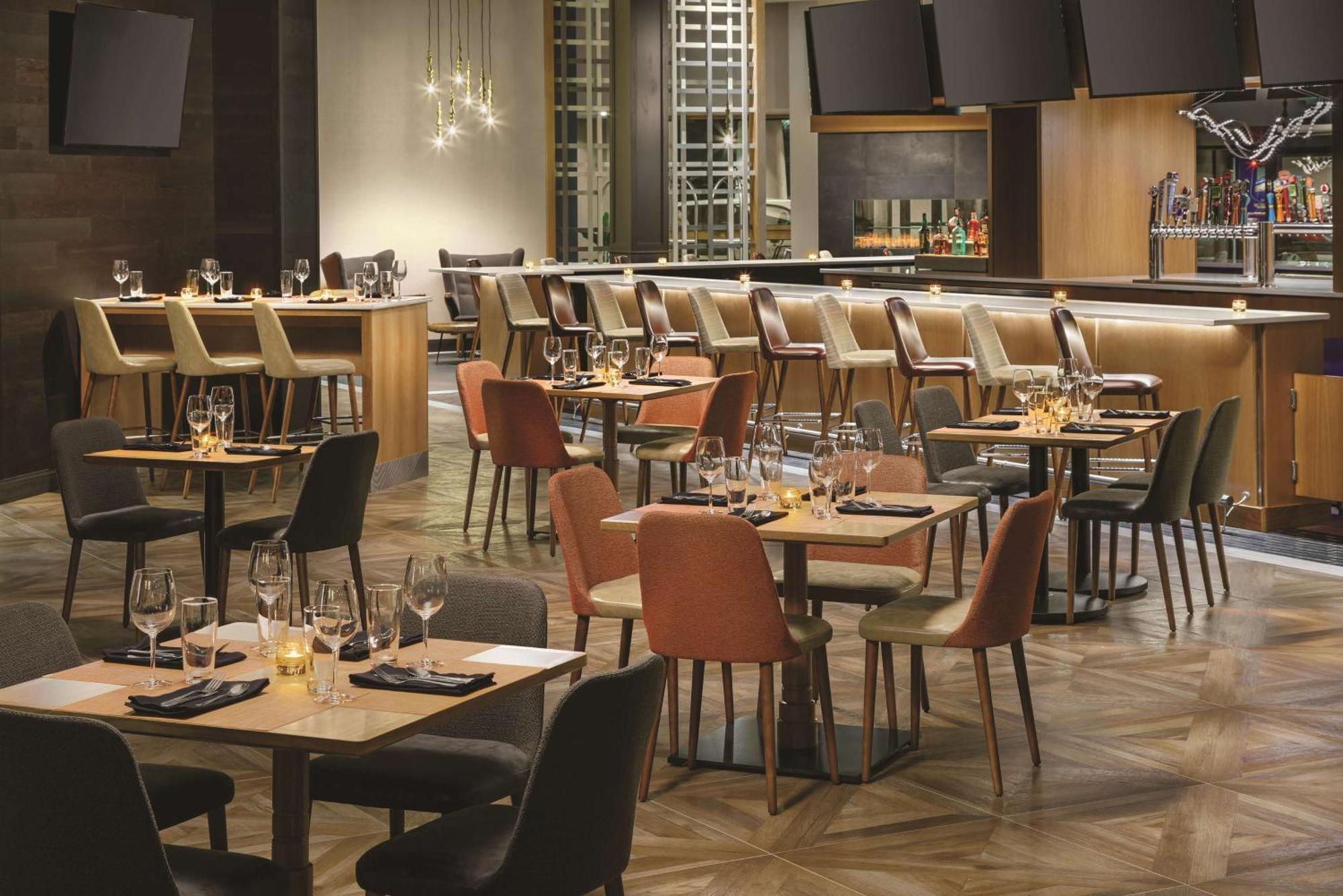 Doubletree By Hilton Colorado Springs Hotell Exteriör bild
