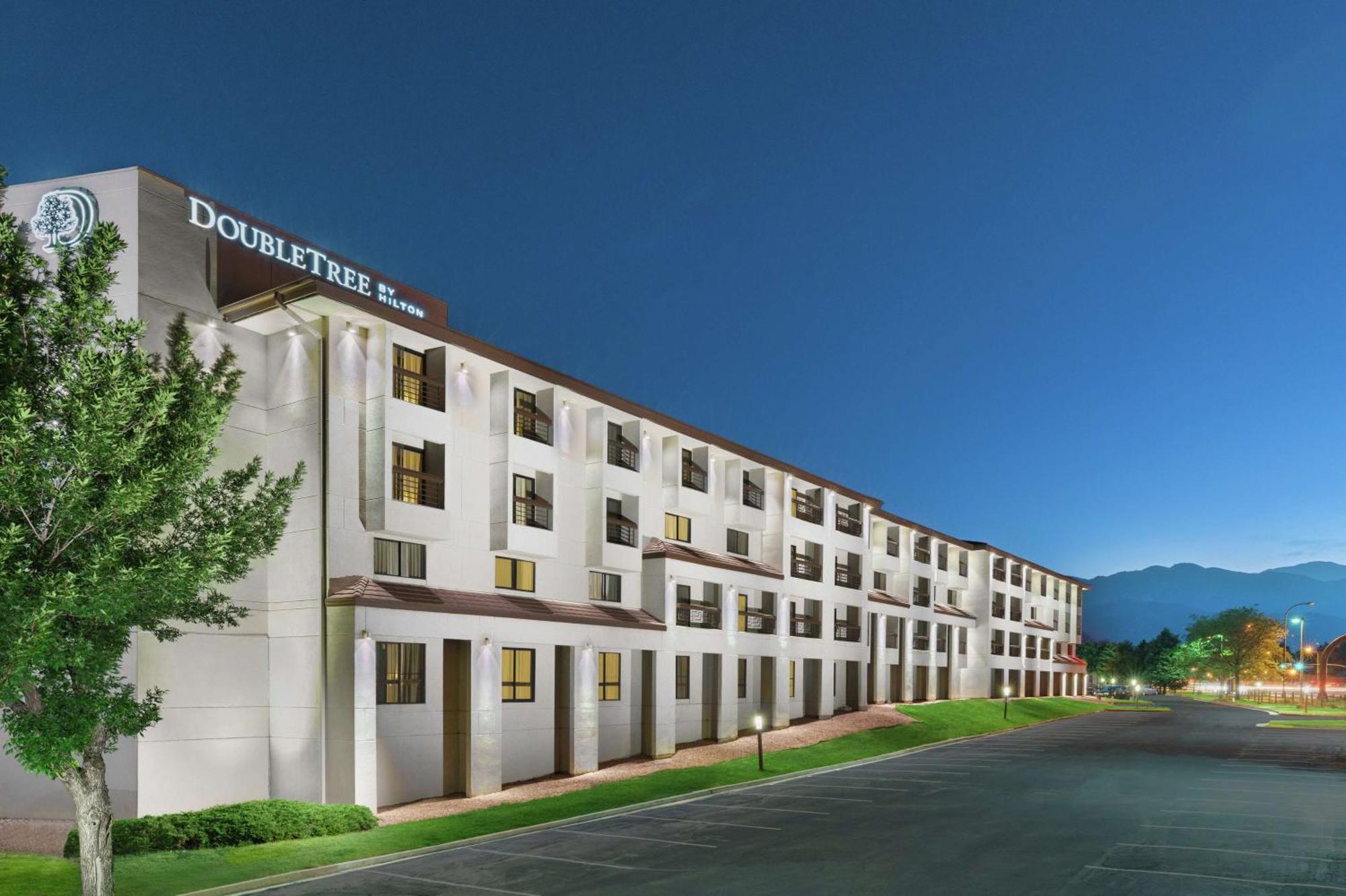 Doubletree By Hilton Colorado Springs Hotell Exteriör bild